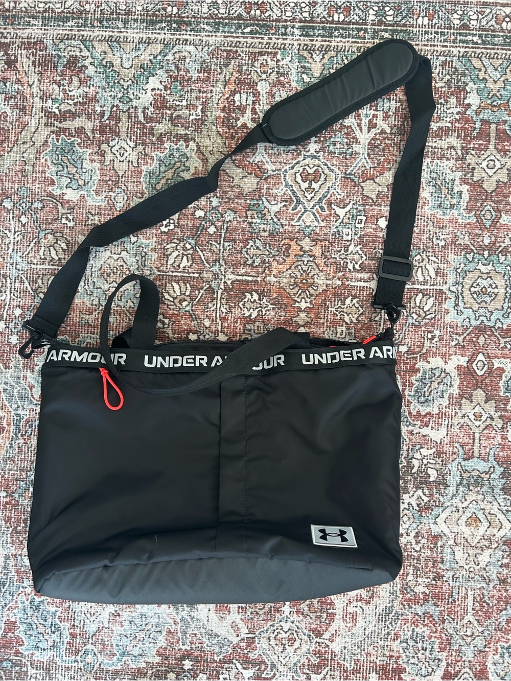 Under Armour Black Crossbody Tote Bag - Womens